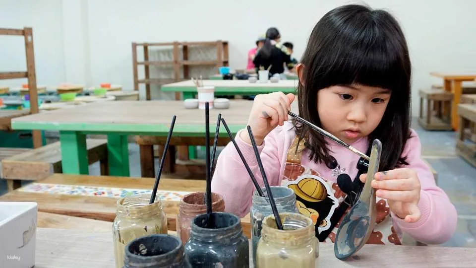 Yingge, New Taipei City｜Xinwangji Ceramics Classroom｜Hand-thrown pottery・Hand-kneaded pottery・Decal tutorial