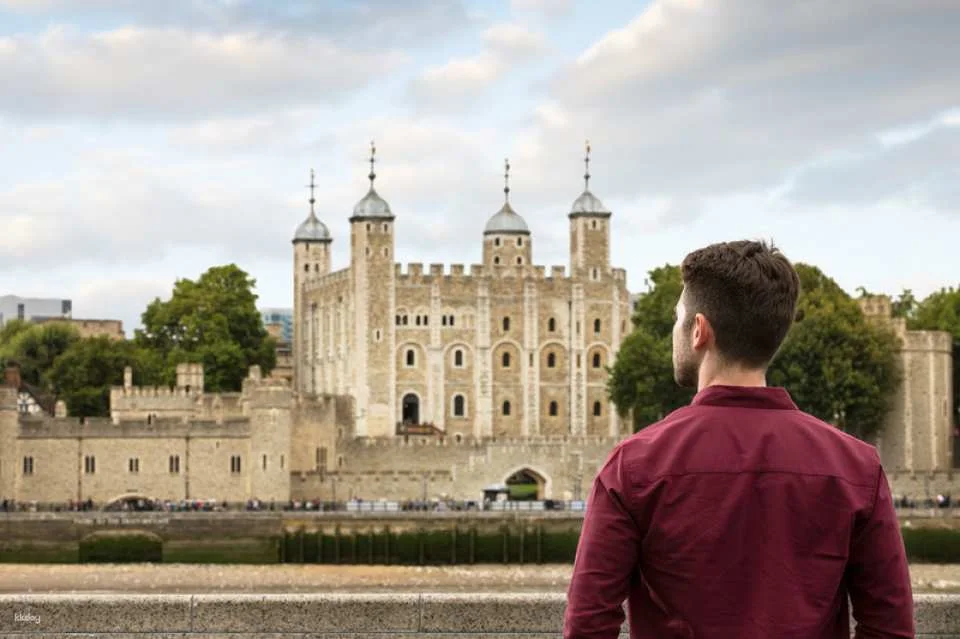 Go City | The London Pass® (Includes London Eye + 110 plus attractions)
