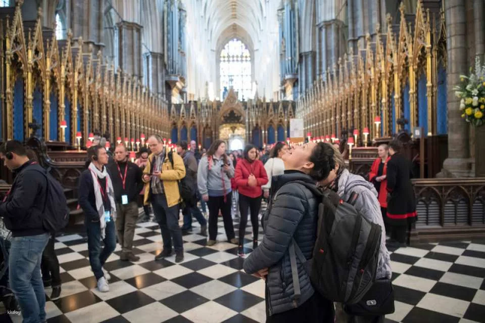 Go City | The London Pass® (Includes London Eye + 110 plus attractions)