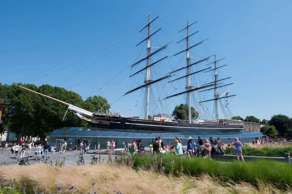 Go City | The London Pass® (Includes London Eye + 110 plus attractions)
