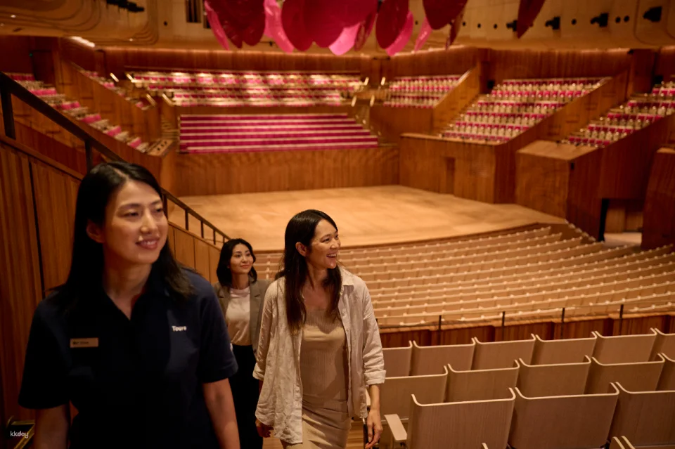 Sydney Opera House Official Guided Tour with Dine in Multiple Languages