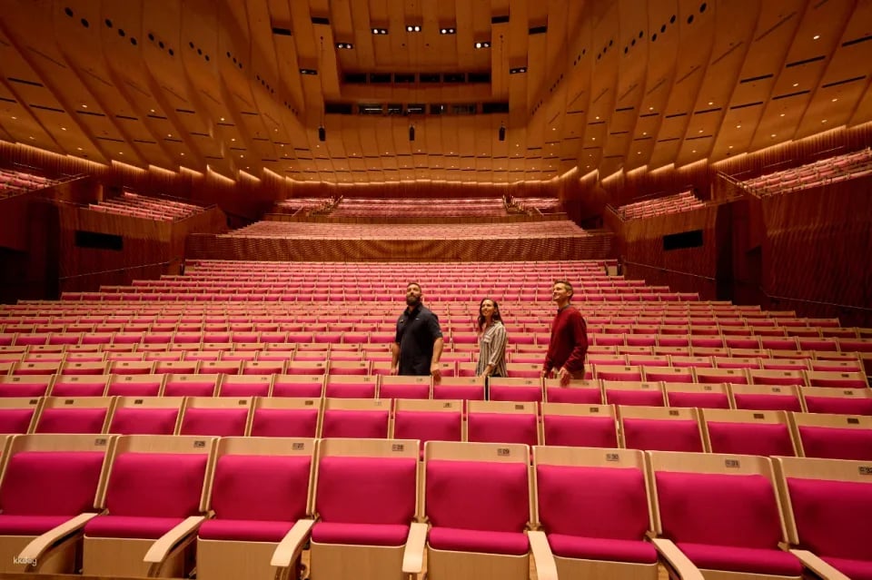 Sydney Opera House Official Guided Tour with Dine in Multiple Languages