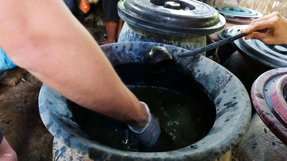 Cotton Farm Garden House Indigo-Dyeing Workshop in Chiang Mai | Thailand
