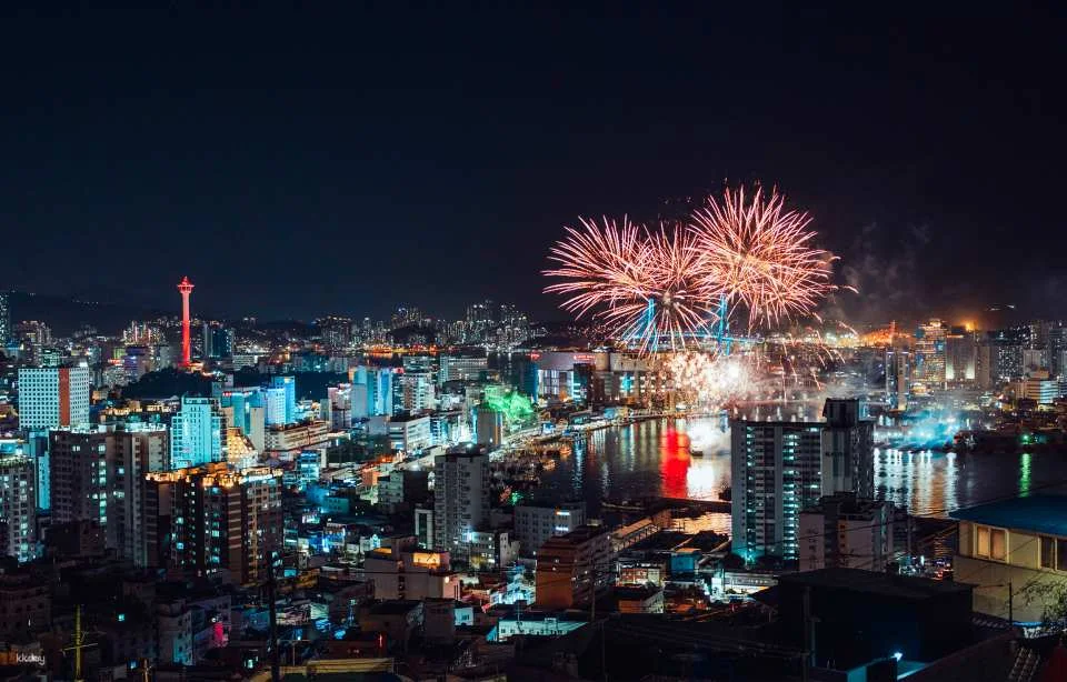 Busan Night Photography Tour | Gamcheon Culture Village, Cheonmasan Observatory, Cheonghak Waterside Park, Hwangnyeongsan Mountain