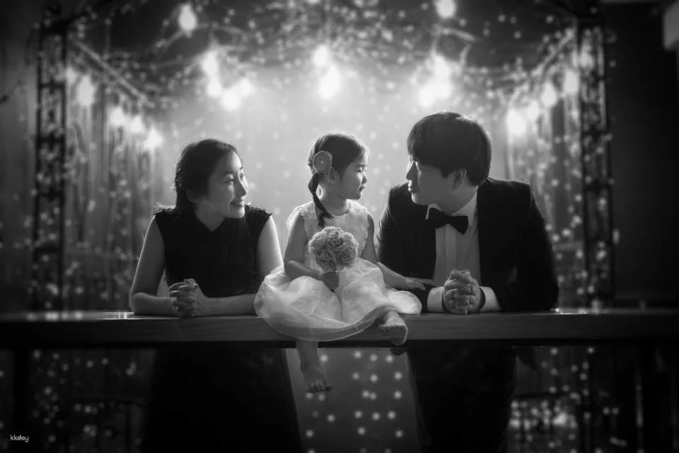 【Snap Shoot】 Seoul Nine Studio | Family Commemorative Wedding Photo Shoot | South Korea