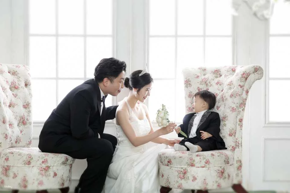 【Snap Shoot】 Seoul Nine Studio | Family Commemorative Wedding Photo Shoot | South Korea