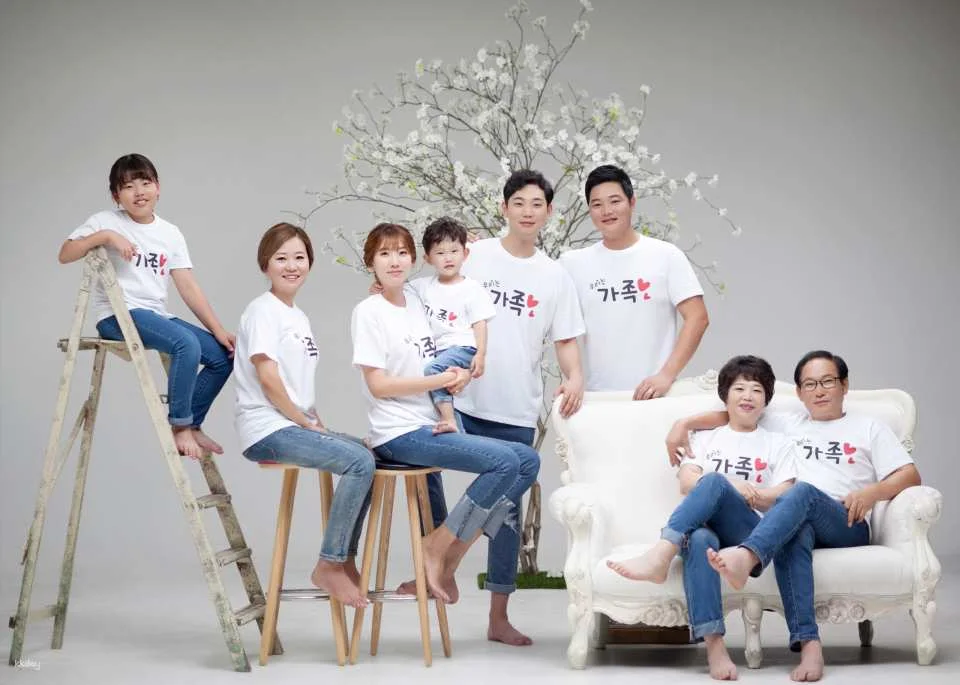 【Snap Shoot】 Seoul Nine Studio | Family Commemorative Wedding Photo Shoot | South Korea