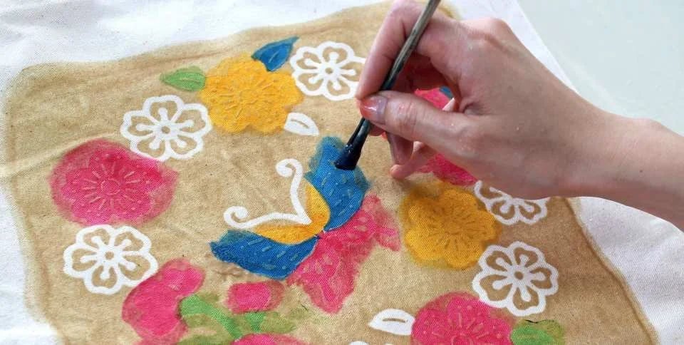 Shiro Bingata Dyeing Studio - Book an experience of Okinawa's traditional dyeing techniques (Urasoe City, DIY experience)