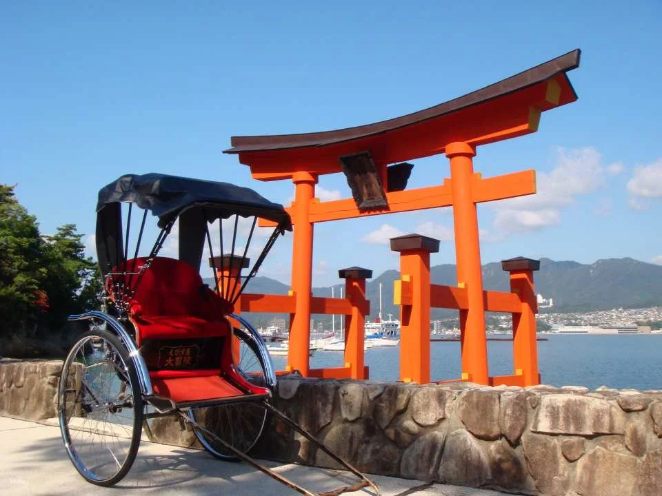 Miyajima Private Tour | EBISUYA's Rickshaw Experience | 30/ 60 /120 min