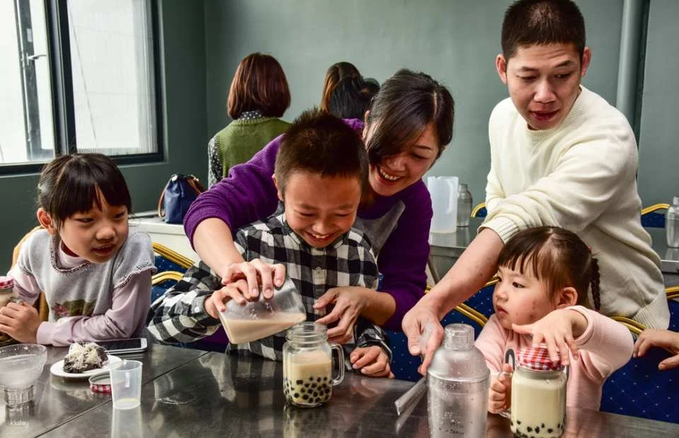 [Summer Limited Time Offer] Yilan Su'ao | Qiliwan Bubble Tea Culture Museum | Children's Fun Festival Super Summer Base: Bubble Tea DIY & Seafood Feast