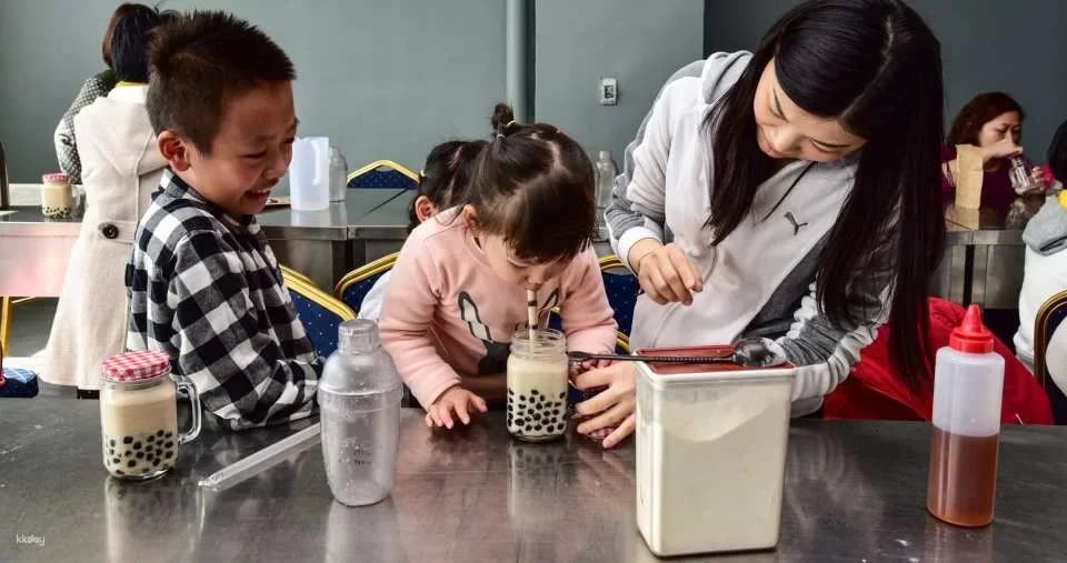 [Summer Limited Time Offer] Yilan Su'ao | Qiliwan Bubble Tea Culture Museum | Children's Fun Festival Super Summer Base: Bubble Tea DIY & Seafood Feast