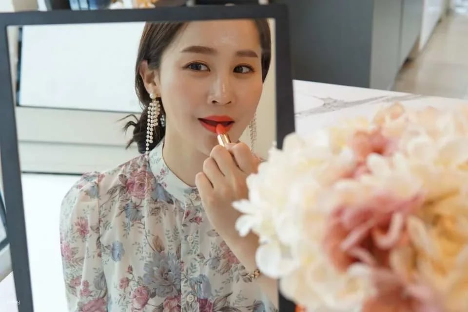 Korea Lipstick and Skin Care Products DIY Experience