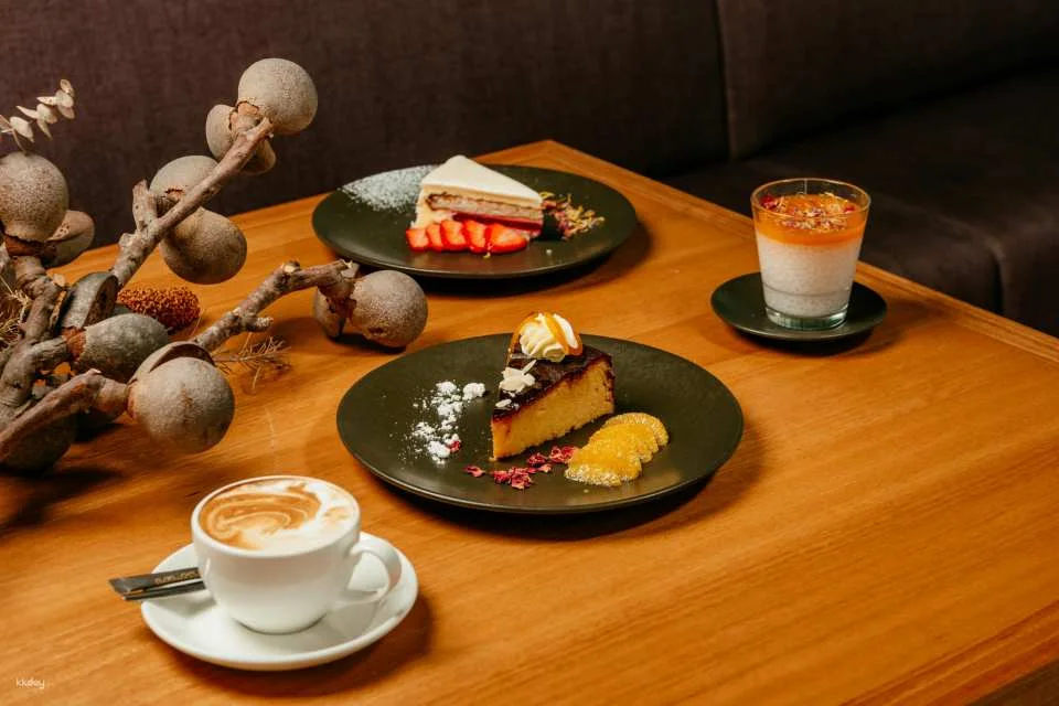 Taste of QAGOMA: Guided Tour and Lunch Experience at Queensland Art Gallery | Brisbane