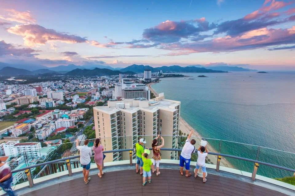 [Flash Sale 10% OFF] Entrance tickets to Rooftop Beach Club Skylight at Havana Hotel | Nha Trang