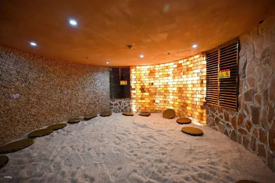 Shenzhen, China | Achira Hot Springs | One-stop experience of hot springs, massage, and leisure activities | Enjoy gaming and e-sports | Close to Shenzhen Bay Port and subway station
