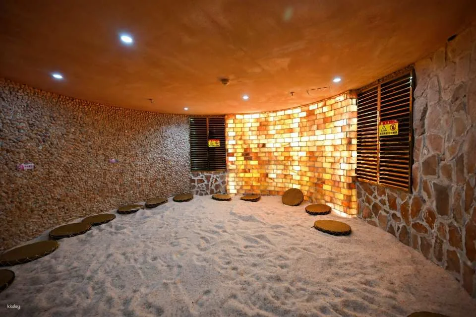 Shenzhen, China | Achira Hot Springs | One-stop experience of hot springs, massage, and leisure activities | Enjoy gaming and e-sports | Close to Shenzhen Bay Port and subway station