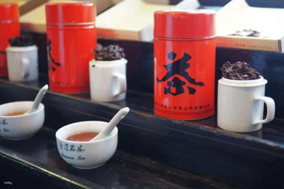Taipei Yongkang Street | Taiwanese tea appreciation experience | Chinese, English, and Japanese Service
