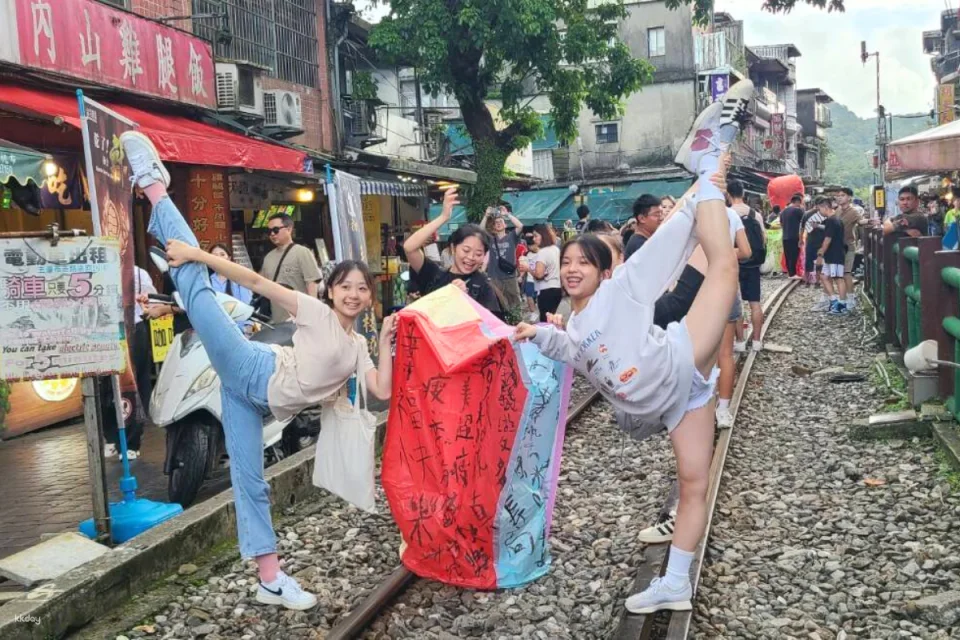 New Taipei Shifen | Electric vehicle rental coupons. Blessing sky lantern experience package