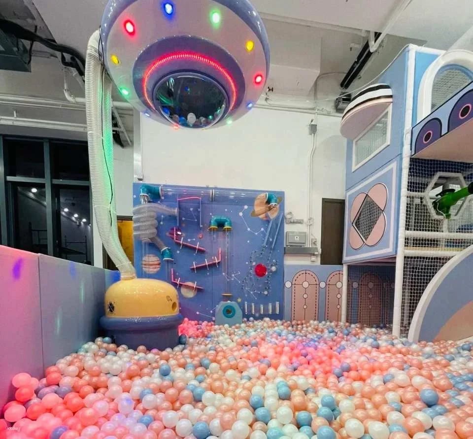 [Exclusive Offer for Children's Playground] Rainbow Egg Playhouse | Newly Opened in Wong Chuk Hang | 7600 sq ft | 3 Floors | 3 Climbing Frames | Large Ball Pit | Wong Chuk Hang | San Po Kong | North Point | Great Place for Families