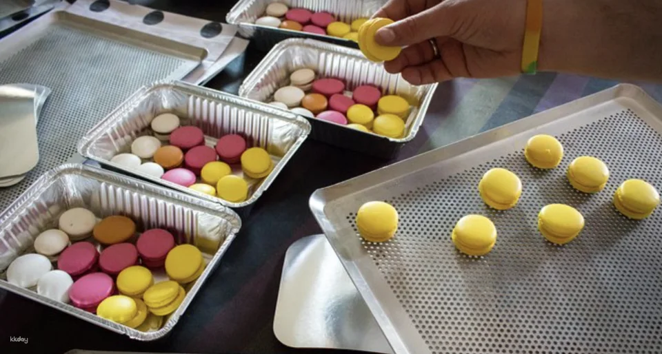 [Small Group] Paris: French Macarons Baking Class with a Chef | France
