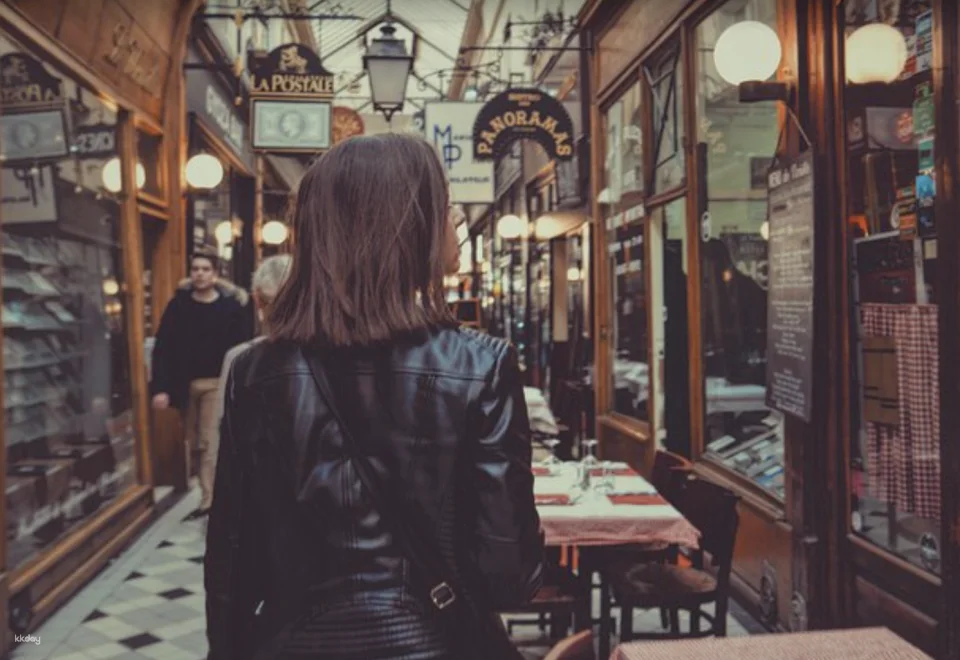 [Small Group] Paris: Covered Passages Walking Tour with Wine Tasting | France