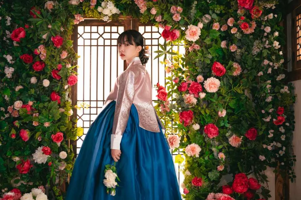 Gyeongbokgung Palace │ Make your own life photo while experiencing Hanbok【Gigibebe Studio】