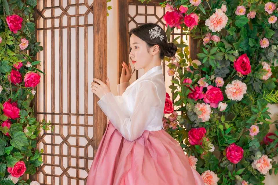 Gyeongbokgung Palace │ Make your own life photo while experiencing Hanbok【Gigibebe Studio】