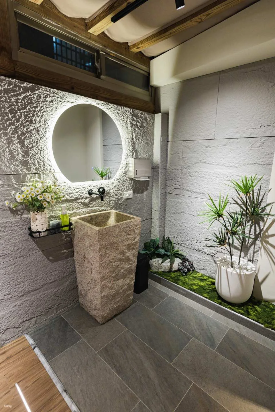 Taipei Vietnamese hair shampoo | Body massage SPA | V Sense Spa & Lounge | Near Daan Station, Zhongxiao Fuxing