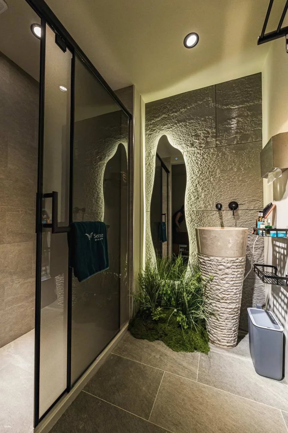 Taipei Vietnamese hair shampoo | Body massage SPA | V Sense Spa & Lounge | Near Daan Station, Zhongxiao Fuxing
