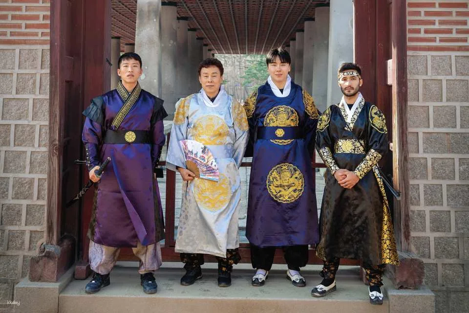 [Daehan Hanbok] Private K-Drama Hanbok Photoshoot at Gyeongbokgung Palace | South Korea