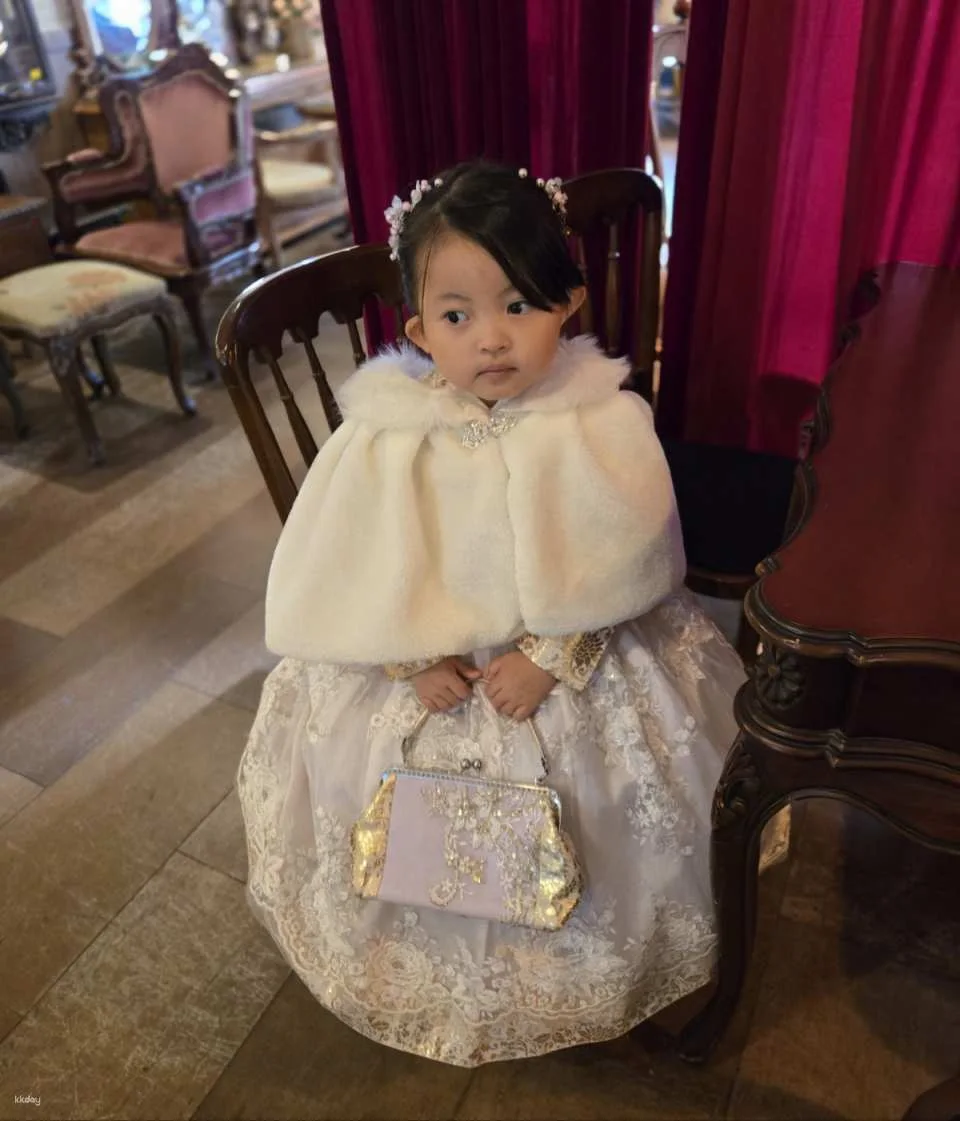 [Departure from Seoul] Hanbok rental + photo studio shooting or Gyeongbokgung Palace outdoor shooting tour