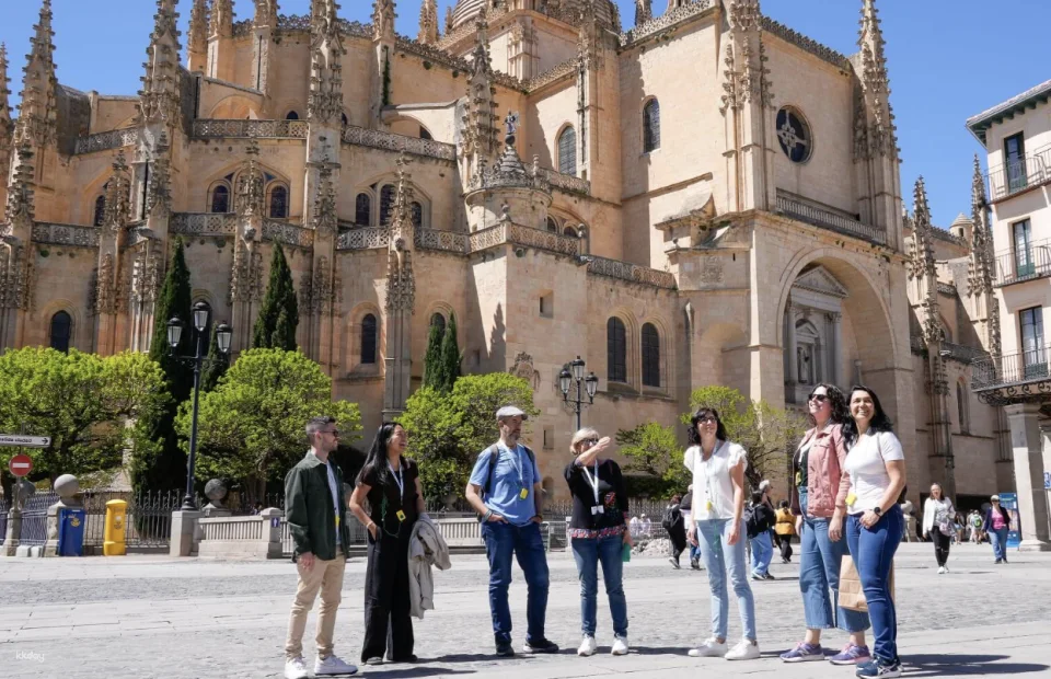 Segovia Day Trip from Madrid with Cathedral and Alcazar