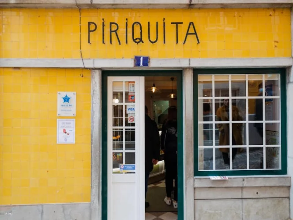 Sintra with Pena Palace, Cabo Da Roca and Cascais Tour from Lisbon
