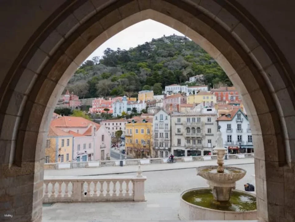 Sintra with Pena Palace, Cabo Da Roca and Cascais Tour from Lisbon