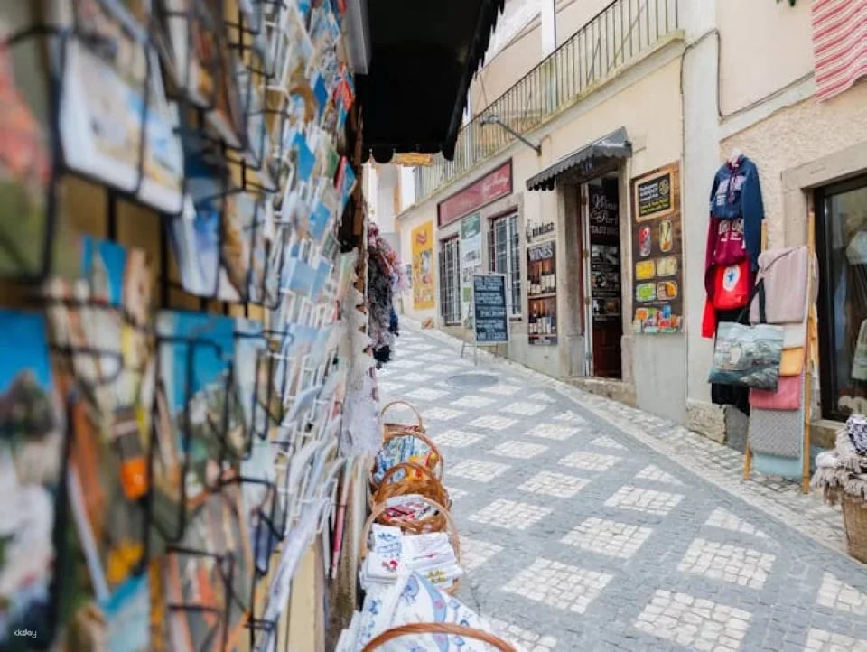 Sintra with Pena Palace, Cabo Da Roca and Cascais Tour from Lisbon