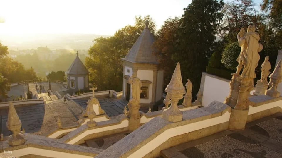 Guimarães and Braga tour in a small group from Porto