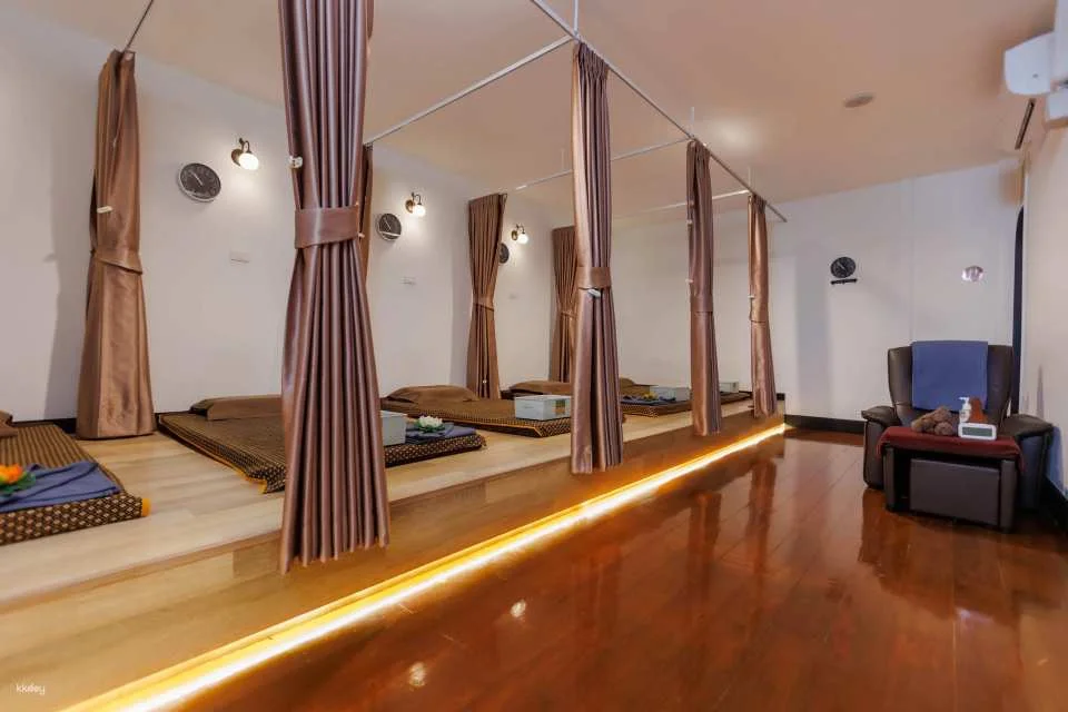 Nikko Thai Massage Voucher at Rangnam 2 | Bangkok