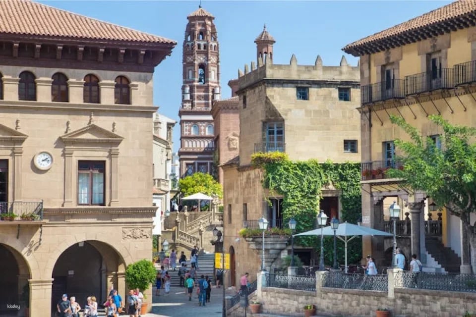 Poble Espanyol Skip-the-Line Tickets