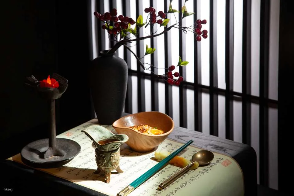 [KKday Exclusive Offer] Ancient Chengdu, China Immersive‧Han Culture Theme Dining Show‧Shuyanfu｜Lunch/Dinner｜Free Travel Souvenir Set (Panda Doll + Dahongpao Tea + Good Luck Coins)