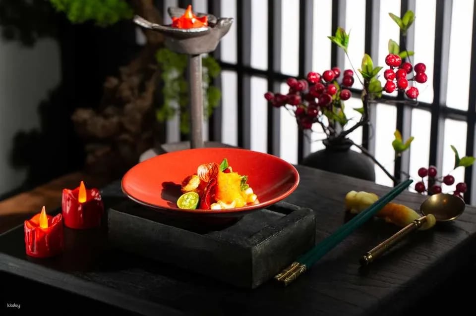 [KKday Exclusive Offer] Ancient Chengdu, China Immersive‧Han Culture Theme Dining Show‧Shuyanfu｜Lunch/Dinner｜Free Travel Souvenir Set (Panda Doll + Dahongpao Tea + Good Luck Coins)