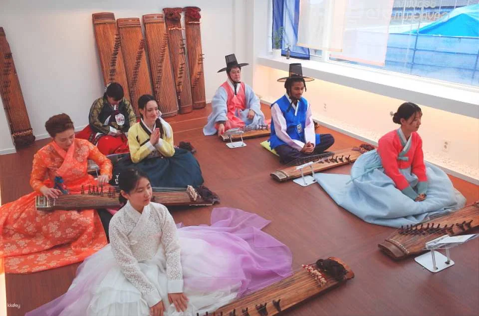 Hanbok& Korea traditional Instrumennt Experience
