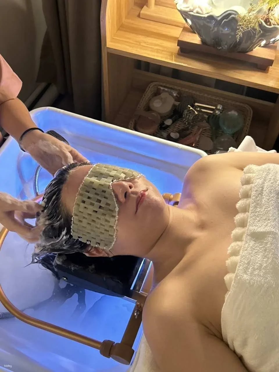 Vietnamese Style Hair Wash & Head Massage at Sabuy Sleep Salon | Thailand