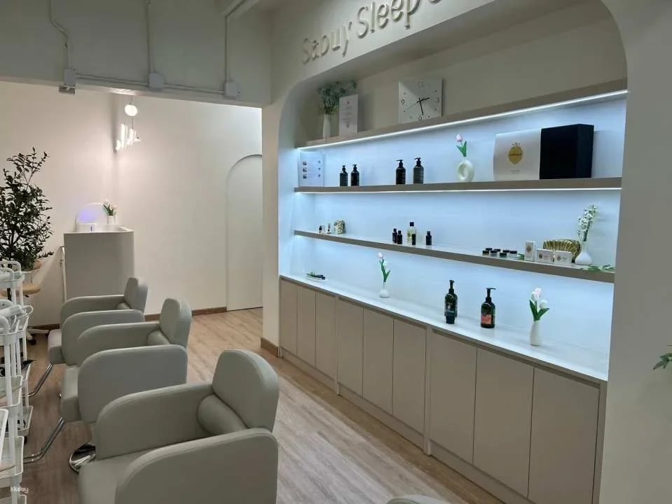 Vietnamese Style Hair Wash & Head Massage at Sabuy Sleep Salon | Thailand