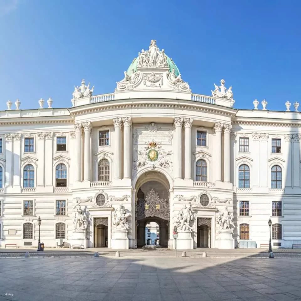 Spanish Riding School Guided Tour | Vienna
