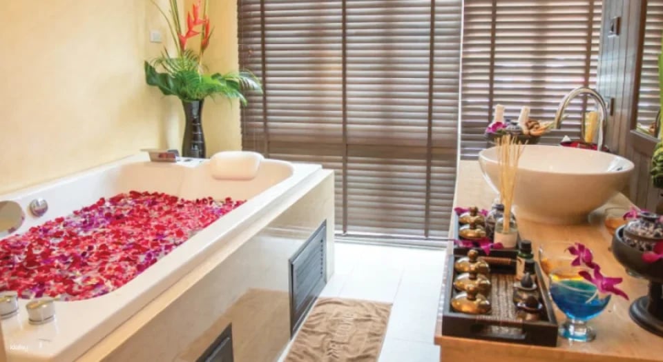 De Flora Spa & Massage Experience | Phuket