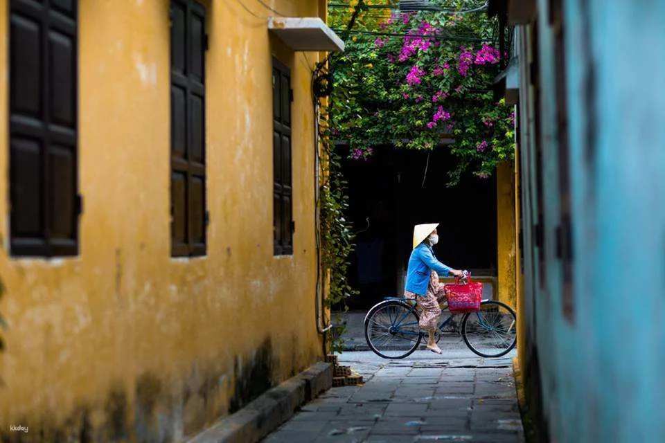 Hoi An Ancient Town & Coffee Tasting Group Tour | Vietnam