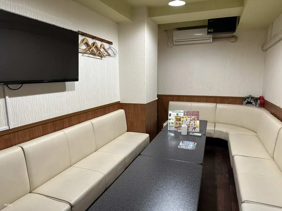 Tokyo's century-old tea karaoke Morinoen