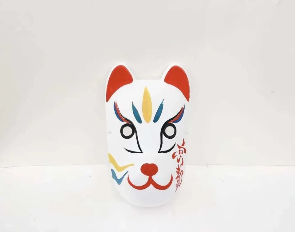 Kyoto, Japan|Fox mask, daruma, and wind chime painting experience