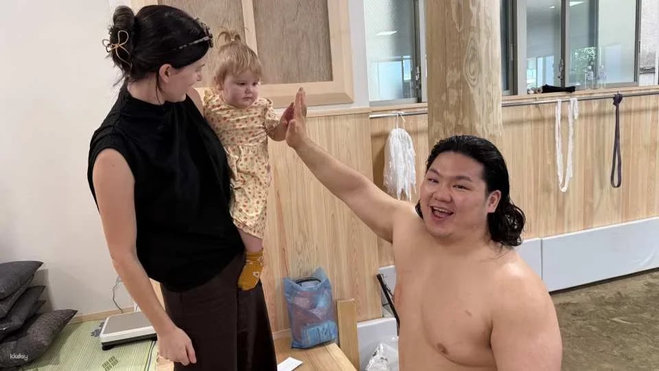 【Japan Shine Tour】Authentic Tokyo Sumo Morning Training Tour｜Professional Reporter Guide + Photo Experience