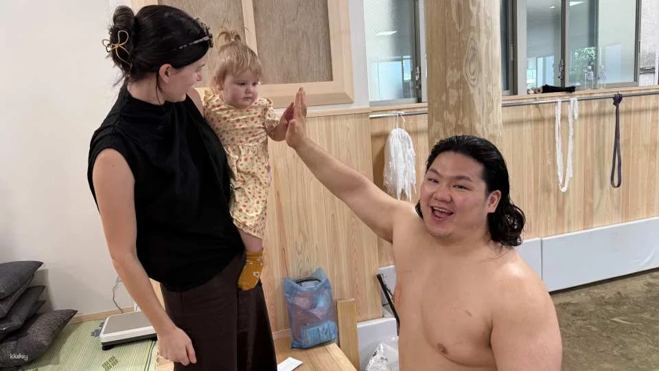【Japan Shine Tour】Authentic Tokyo Sumo Morning Training Tour｜Professional Reporter Guide + Photo Experience